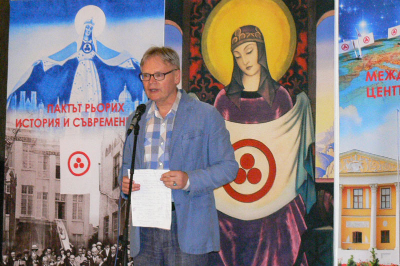 Профессор А. Федотов, директор Центра восточных языков и культур Софийского университета